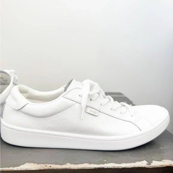 Keds - Women’s White Ace Seas Leather Sneakers - Size 8.5 shoe - Picture 4 of 9